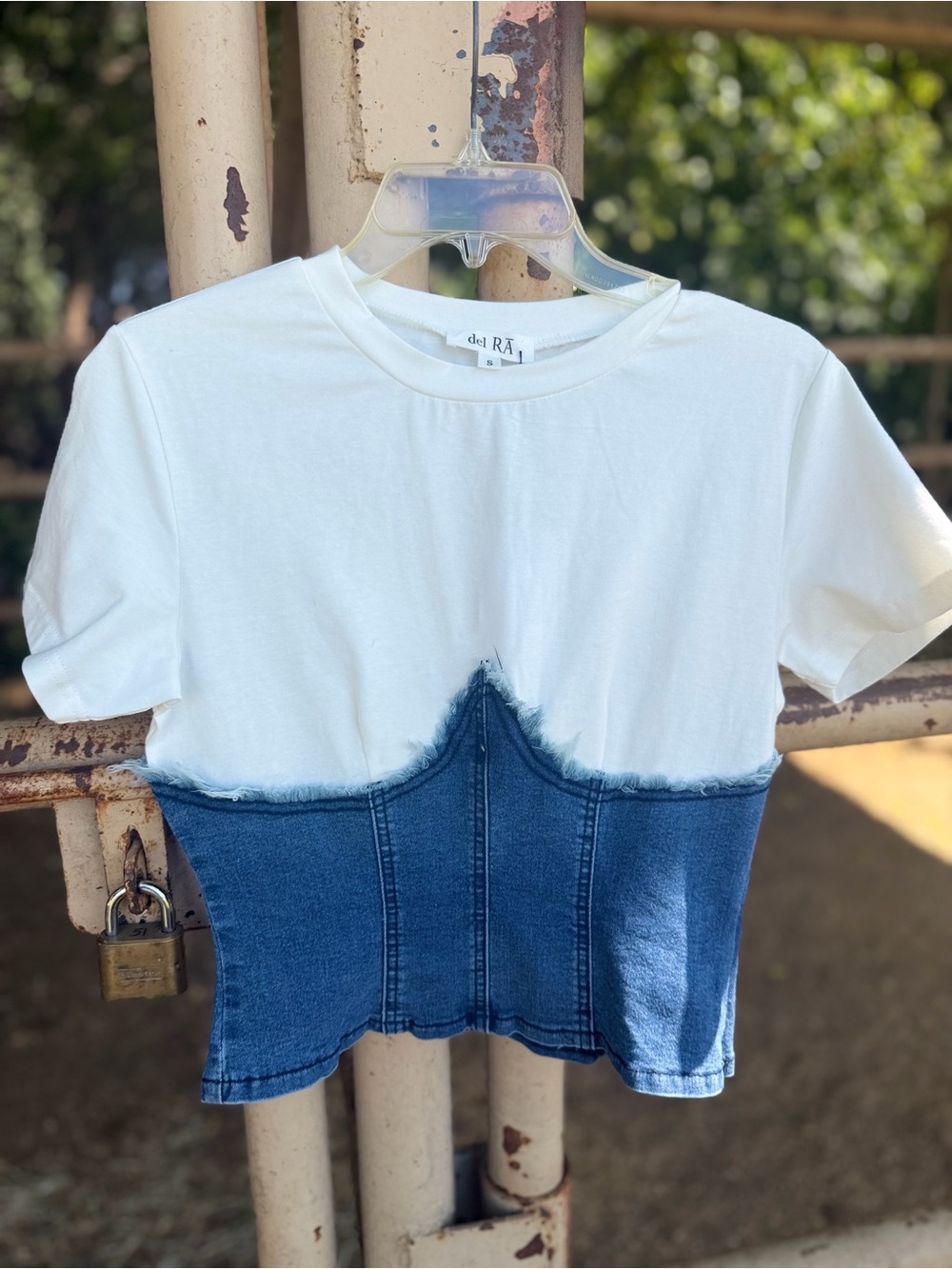 Del RA White & Blue Denim-Trim Crop Tee- small